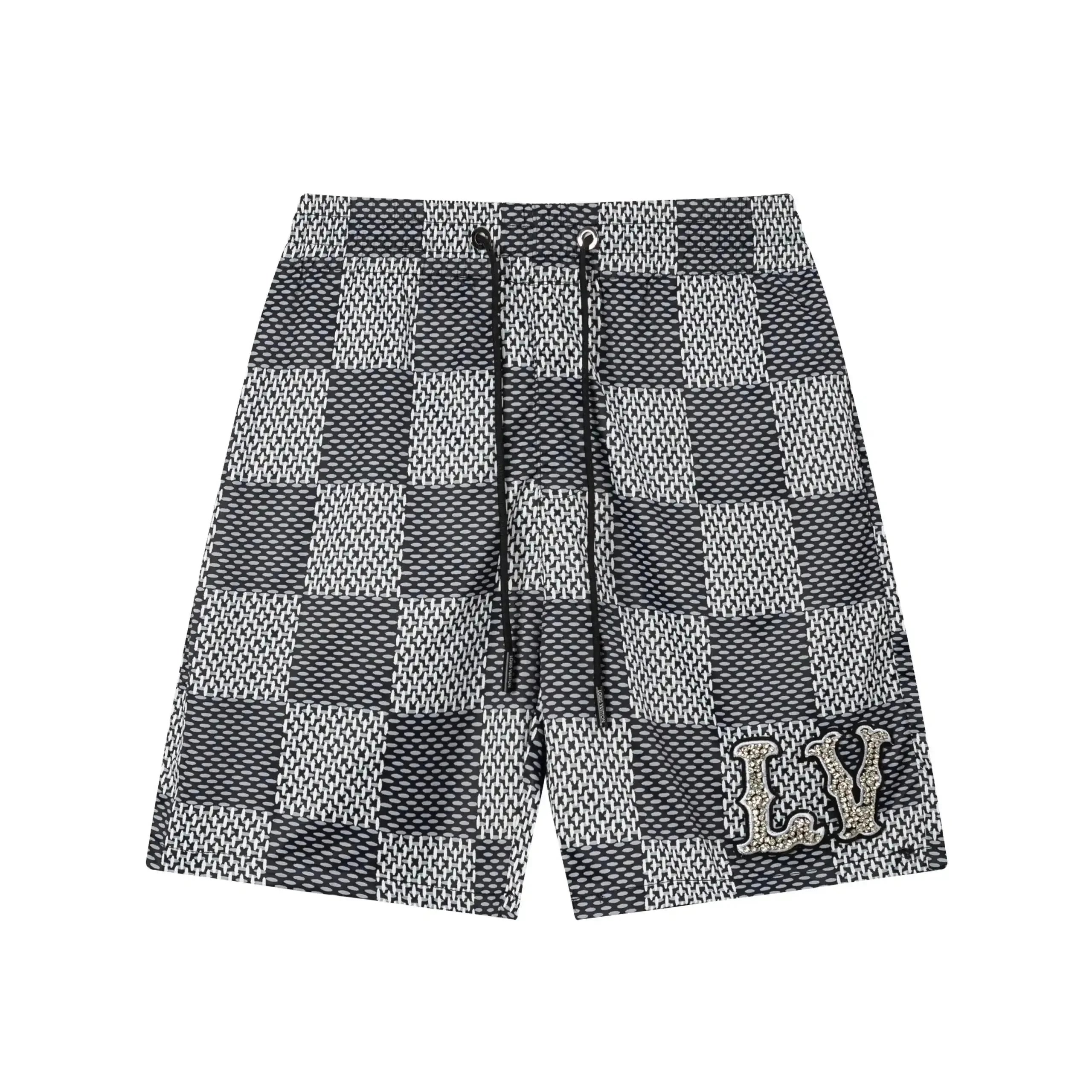 LV Black and White P