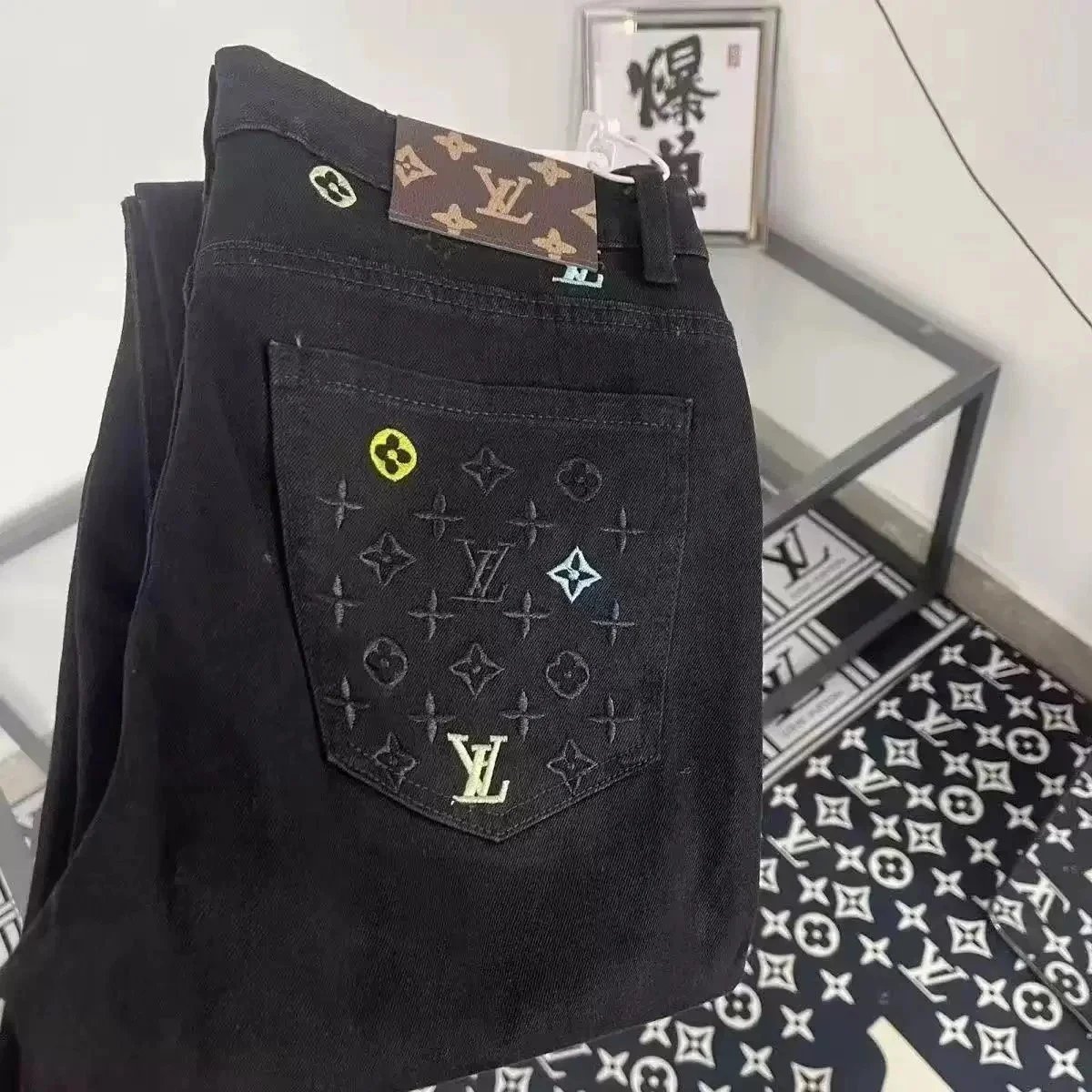 Louis Vuitton Black 