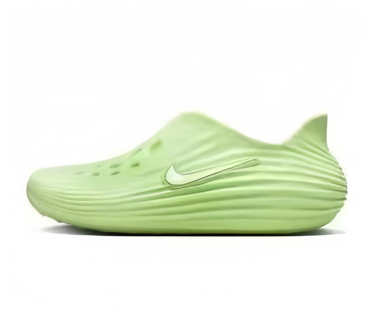 Nike Moonbeam Green 