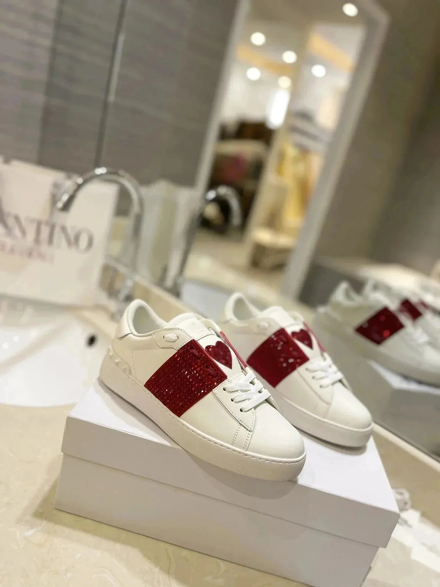Valentino White Red 