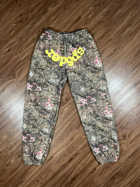Camouflage pants SKU image