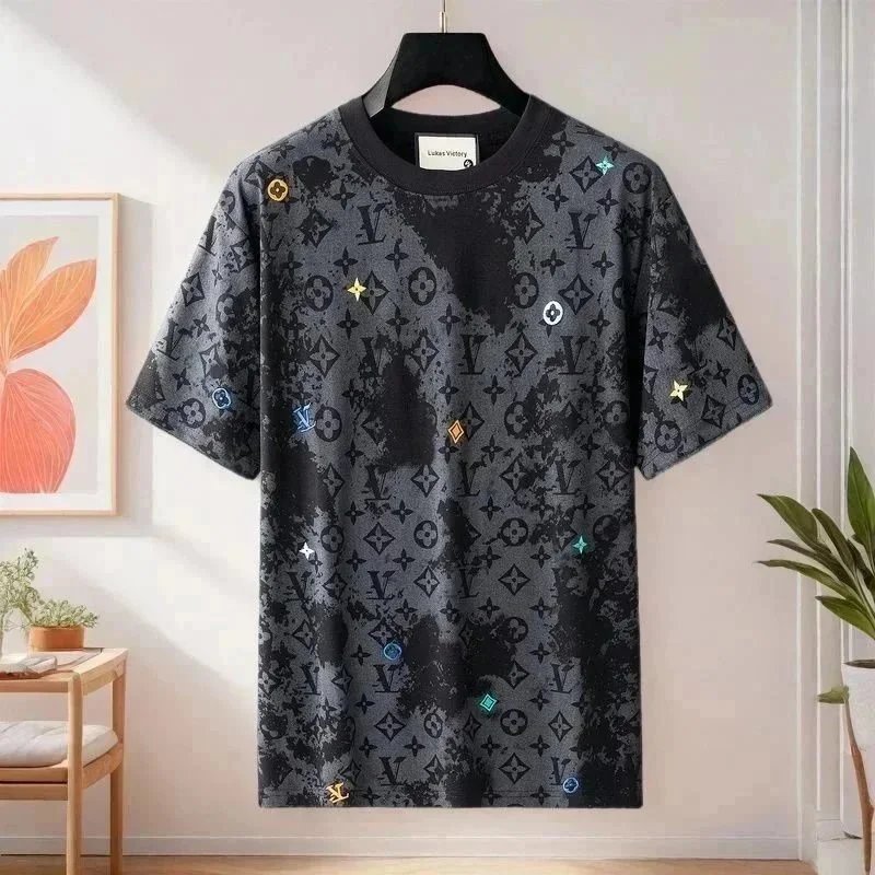 Louis Vuitton Grey T