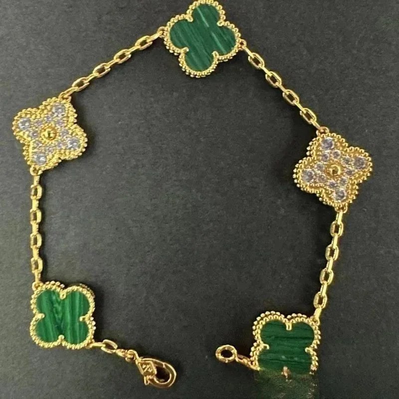 Van Cleef & Arpels M
