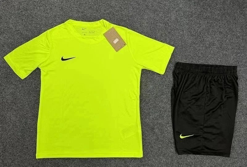 Style four-fluorescent green SKU image