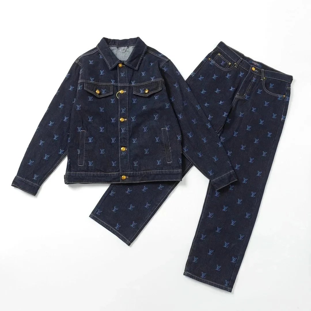 Louis Vuitton Blue D