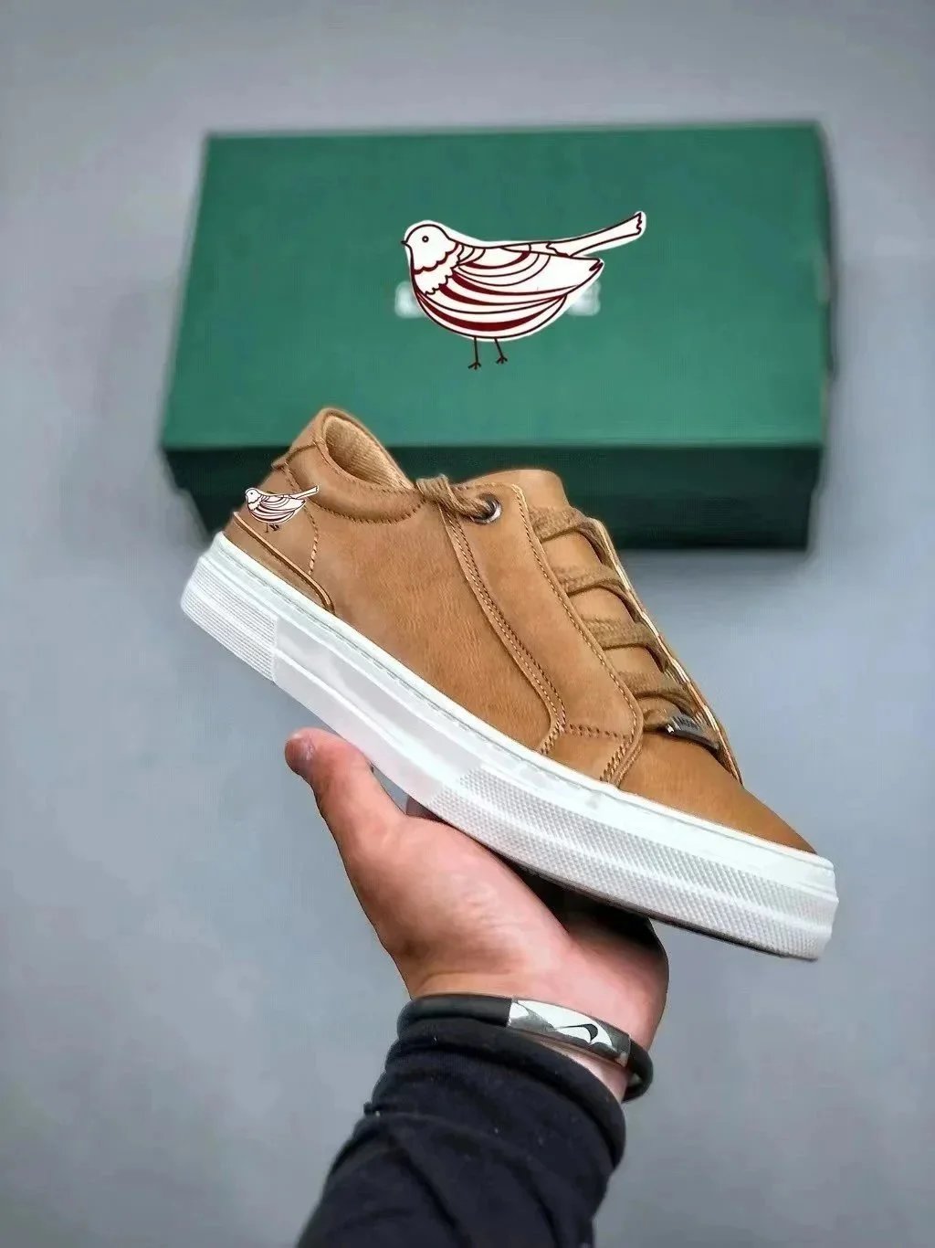 Le Silla Tan Sneaker
