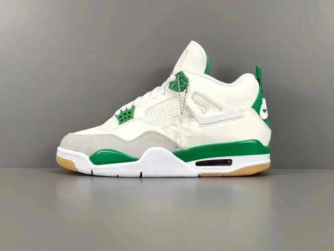 Nike Air Jordan 4 Wh