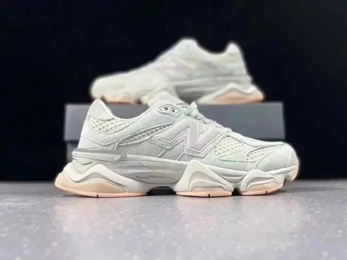 New Balance Sneakers