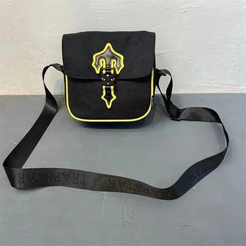 Trapsstar Black Yell