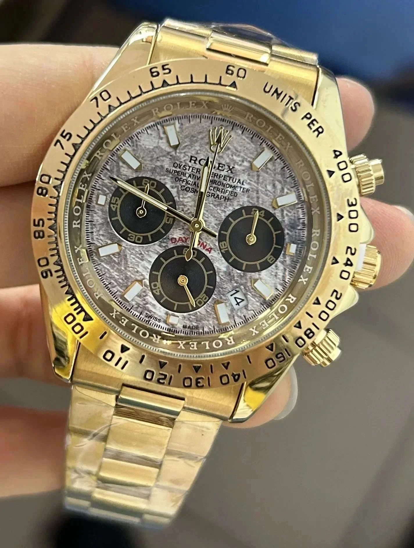 Rolex Daytona Gold W