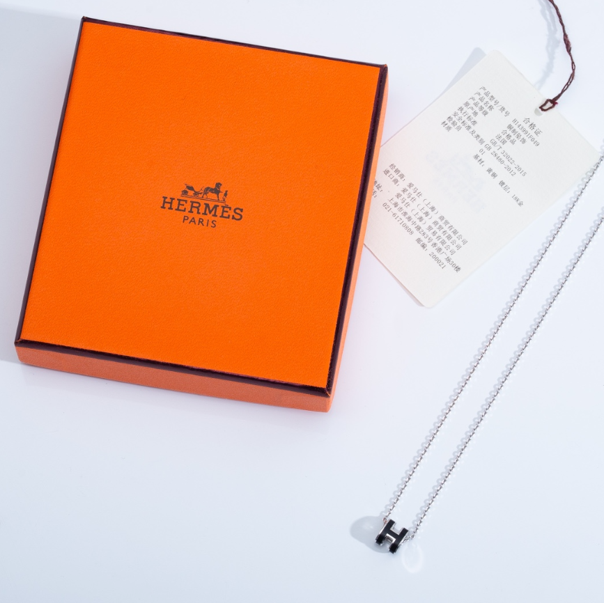 Hermès H Black Neckl