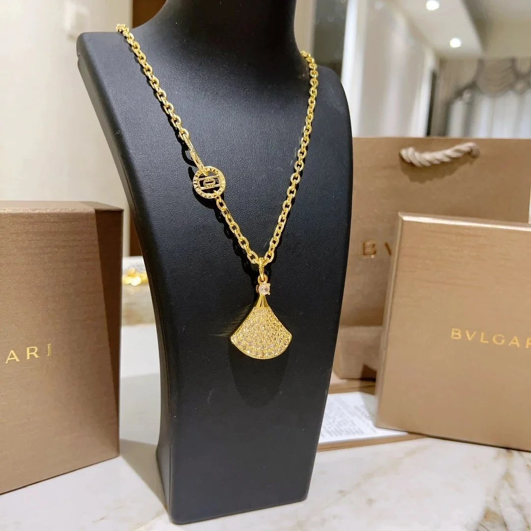 Bvlgari Divas' Dream Gold Pave Diamond Fan Pendant Necklace