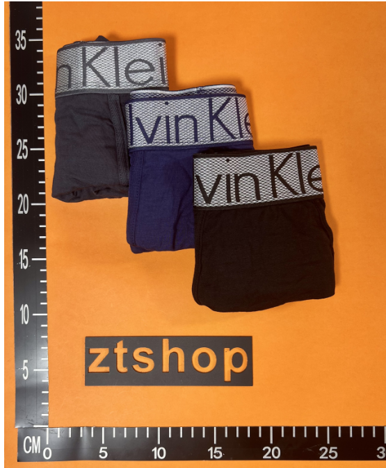 Calvin Klein Black U