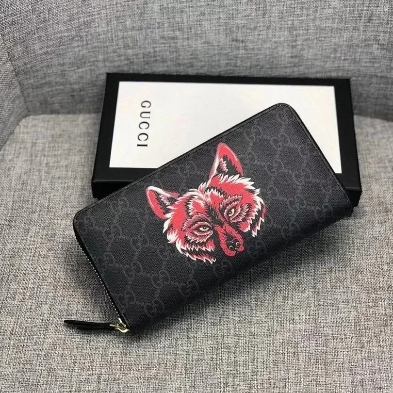 Gucci Black Red Wall
