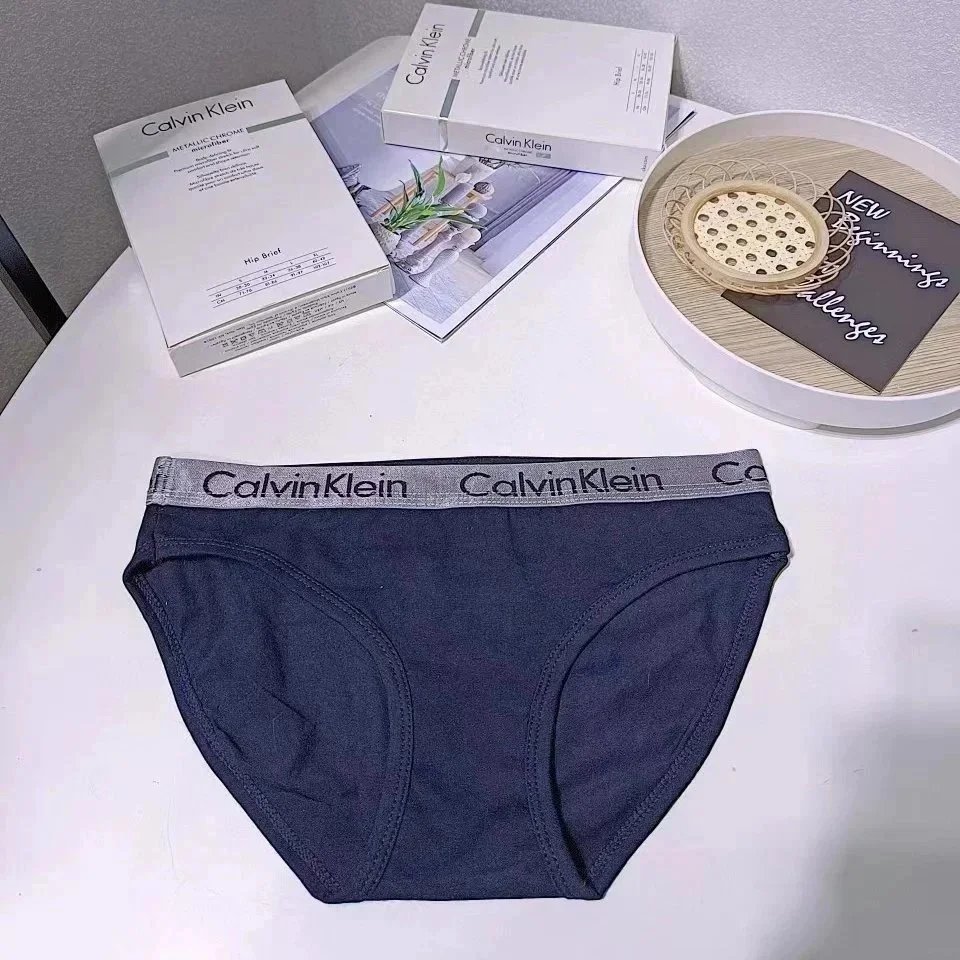 Calvin Klein Navy Un