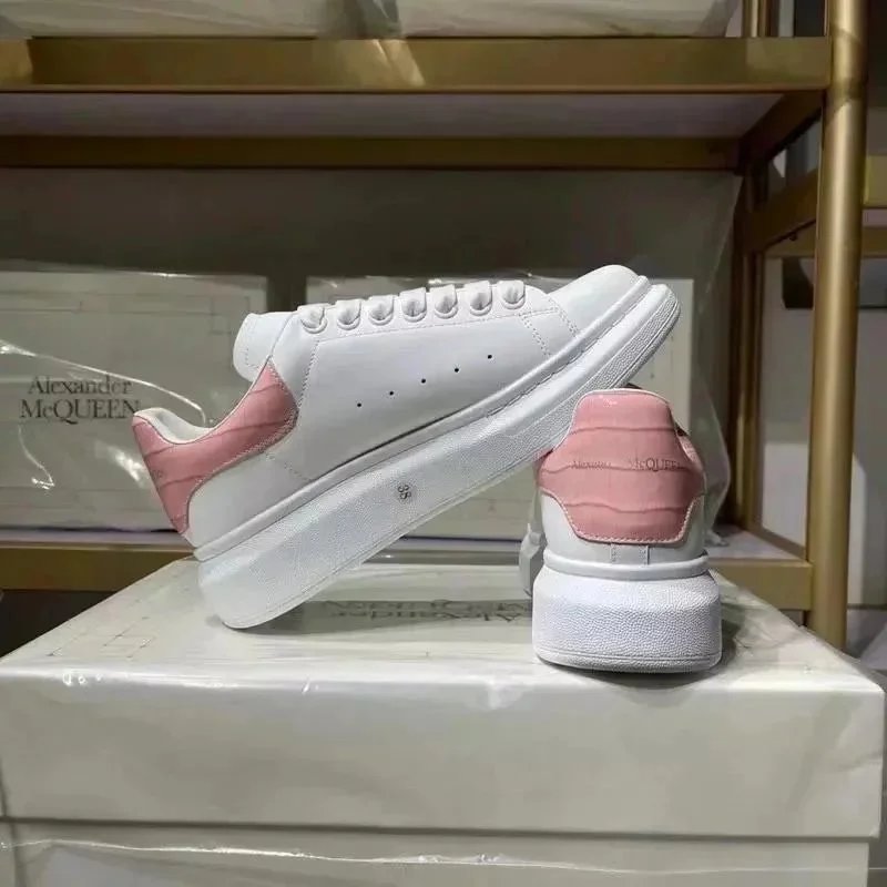 Alexander McQueen Wh