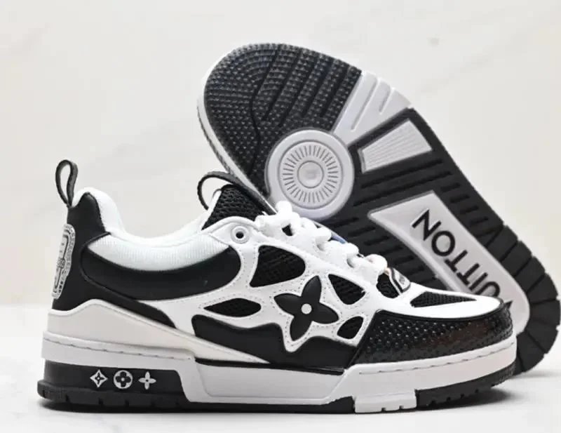 Louis Vuitton Black 