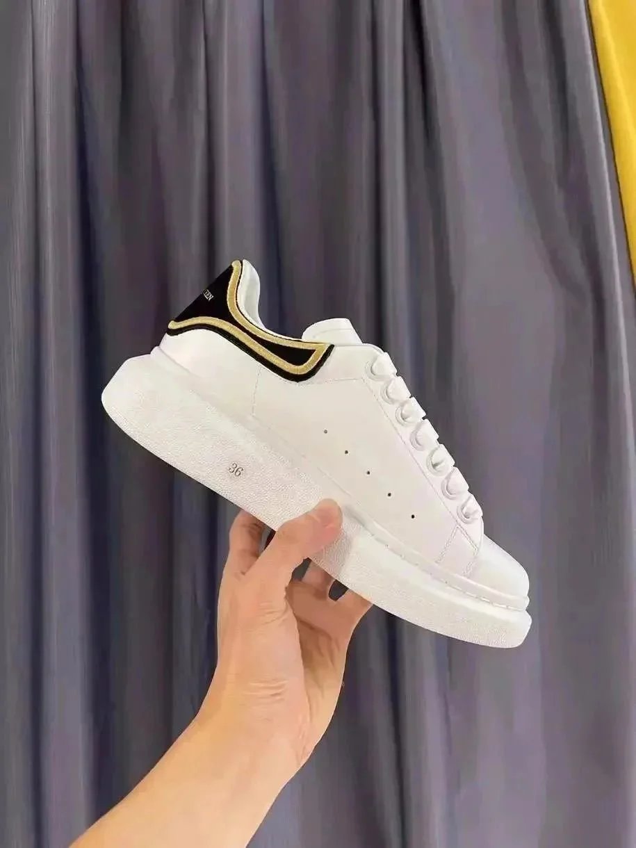 Alexander McQueen Wh