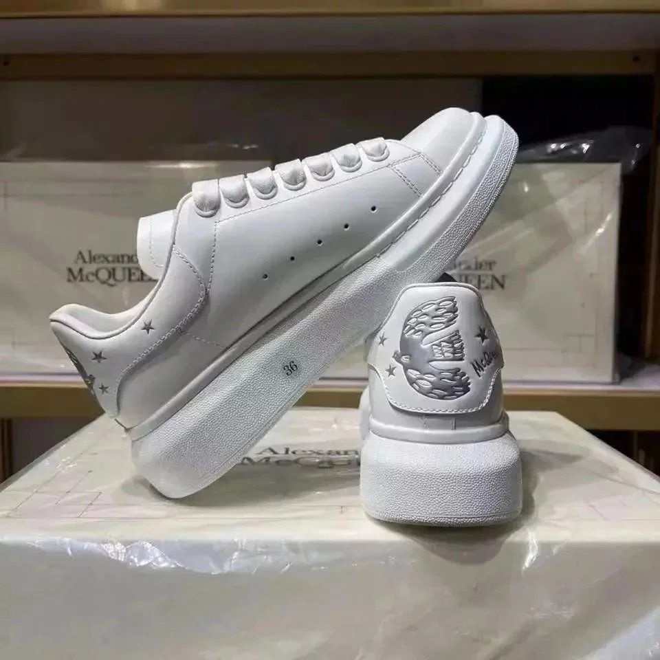 Alexander McQueen Wh