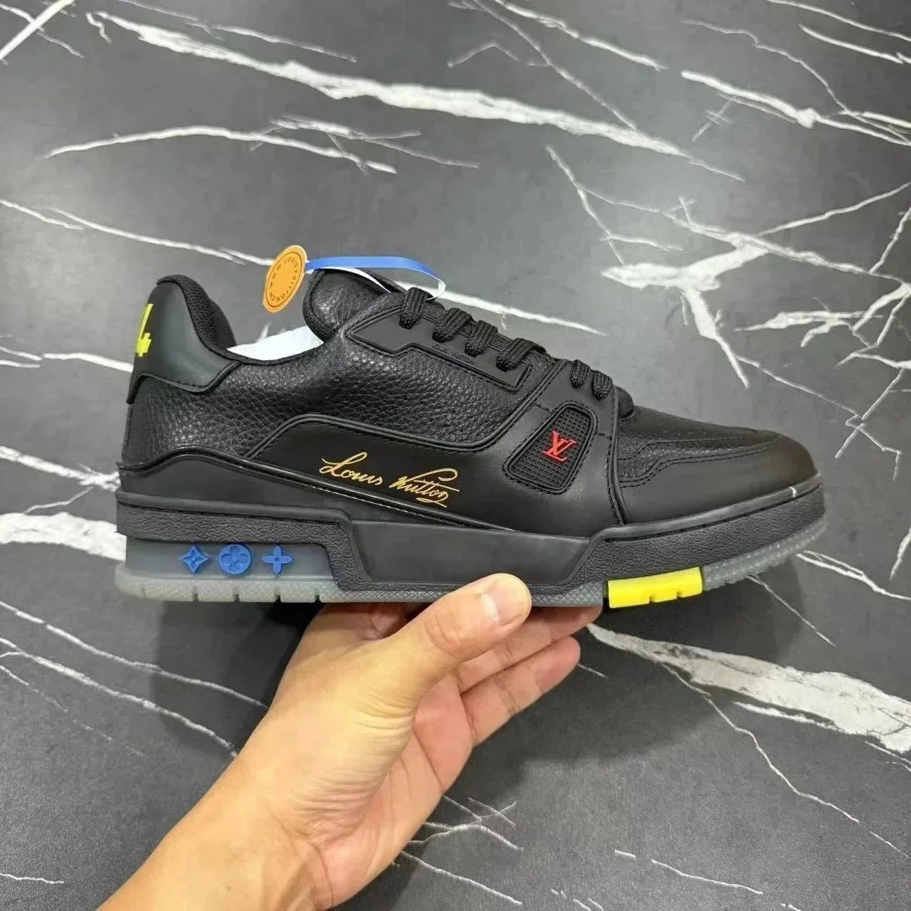 Louis Vuitton Black 