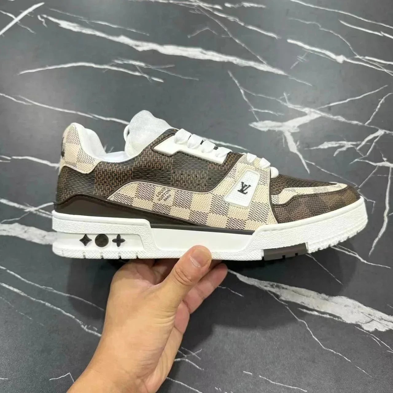 Louis Vuitton Damier