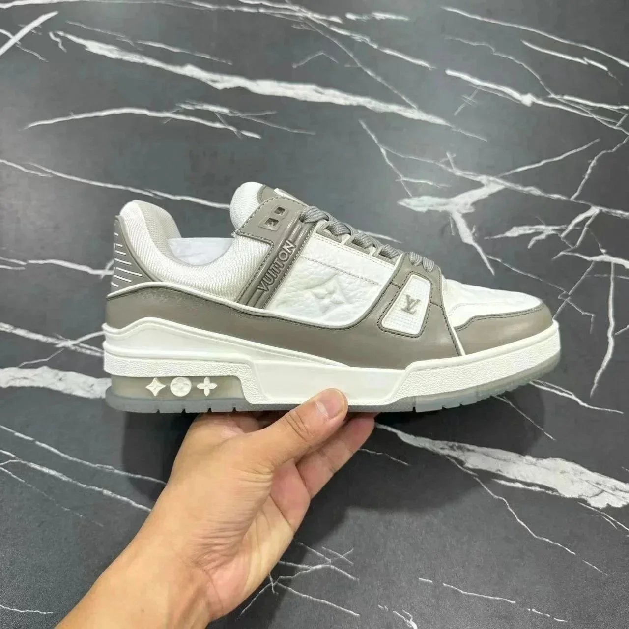 Louis Vuitton Sneake