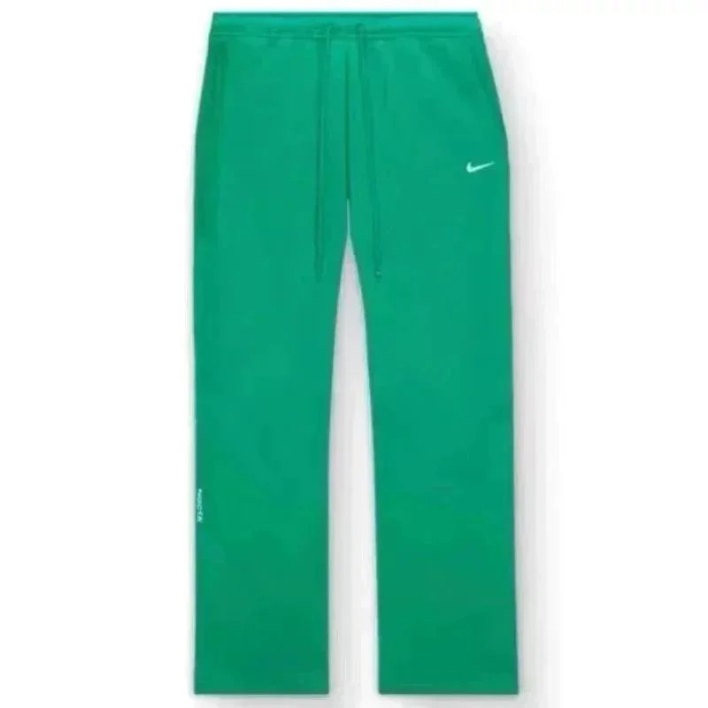 Nike Essential Green