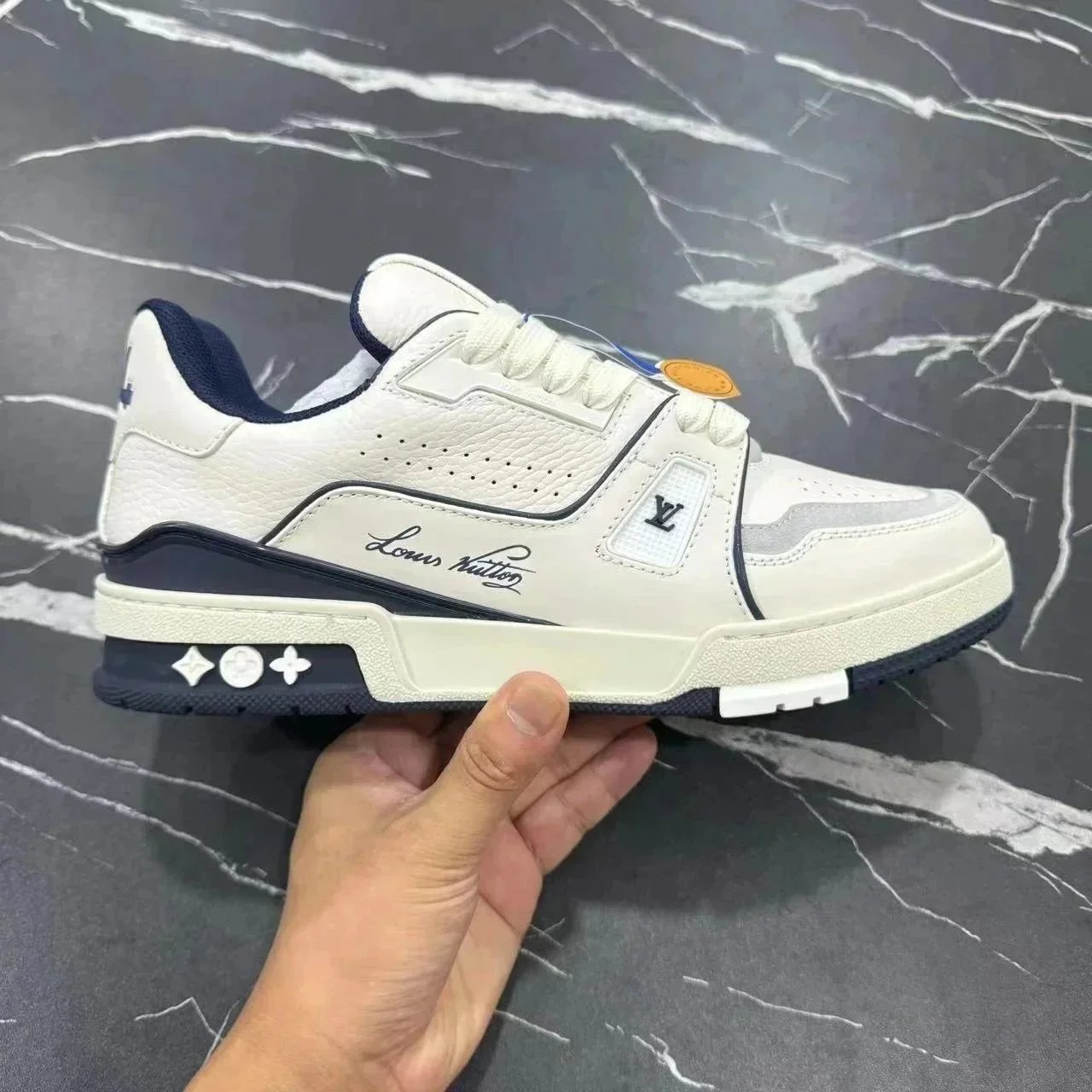 Louis Vuitton White/