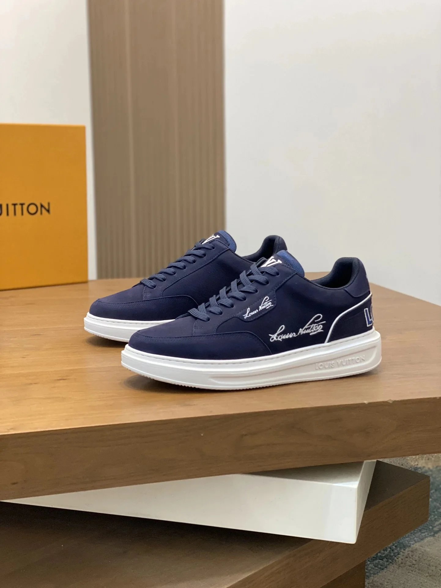 Louis Vuitton Blue S