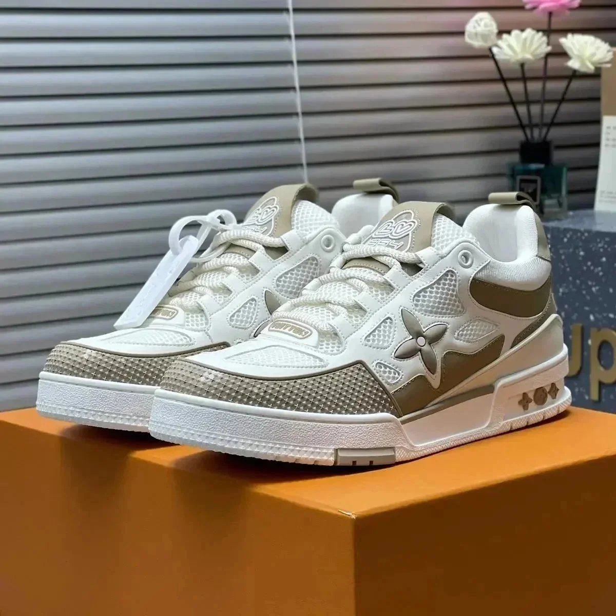 Louis Vuitton LV Tra