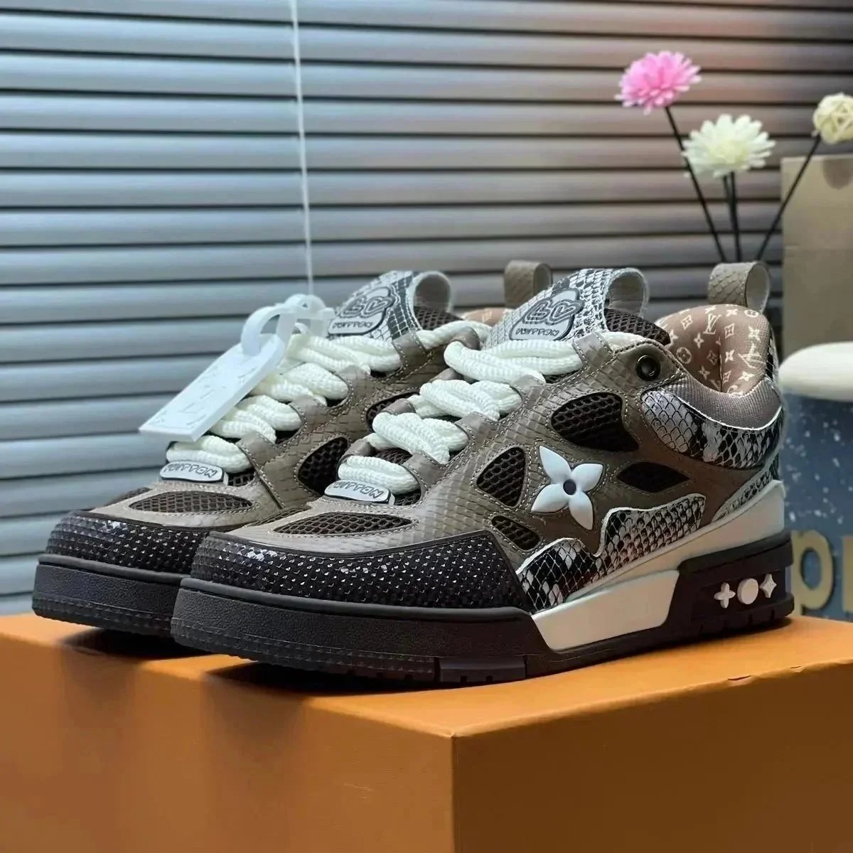 Louis Vuitton Monogr