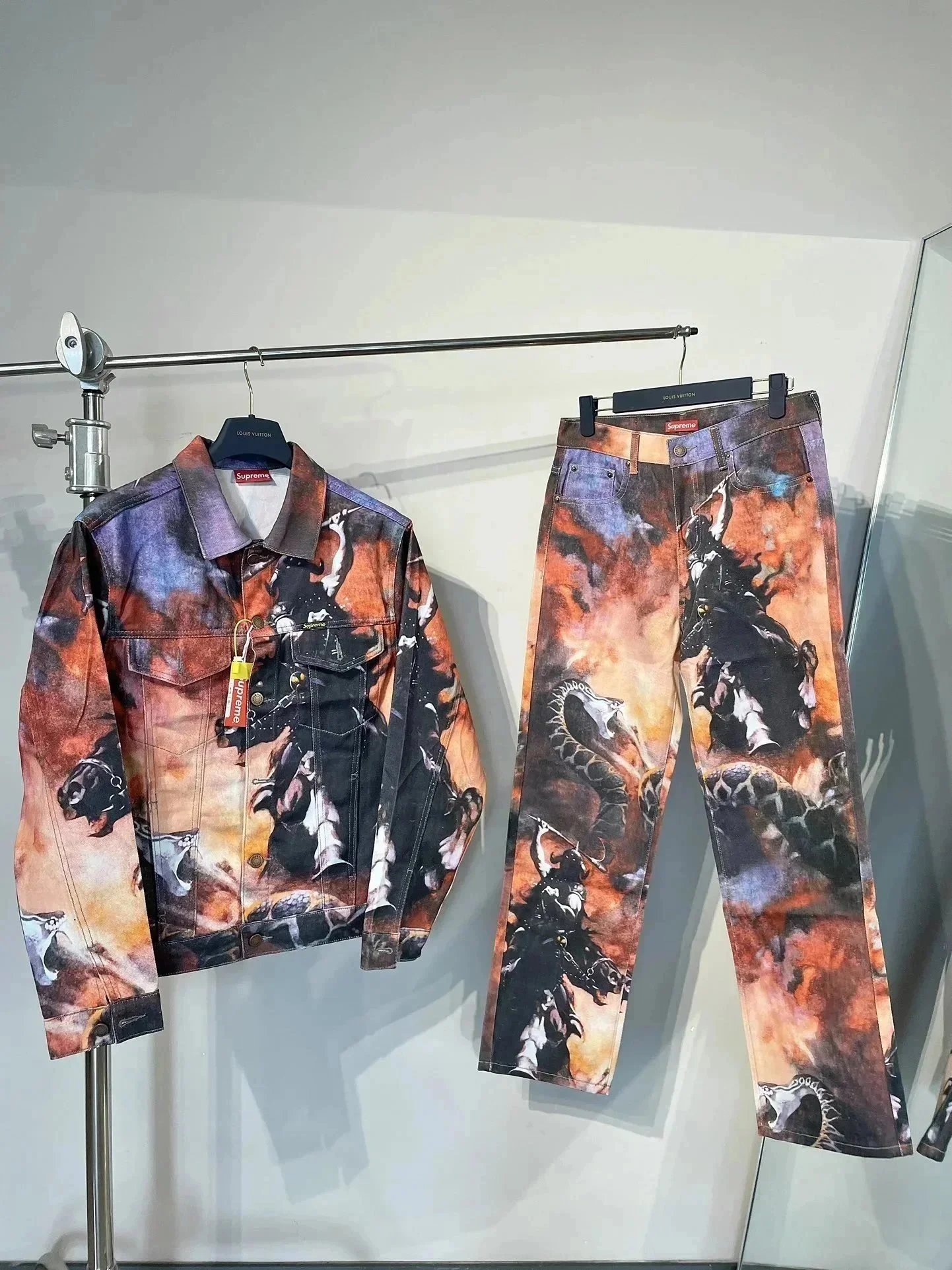 Supreme Dragon Print