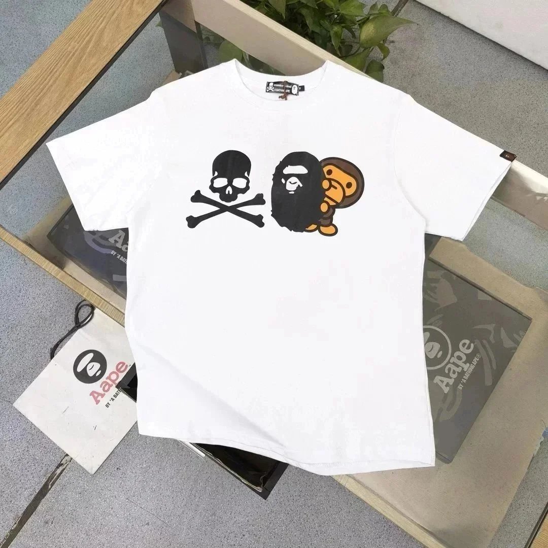 A BATHING APE White 