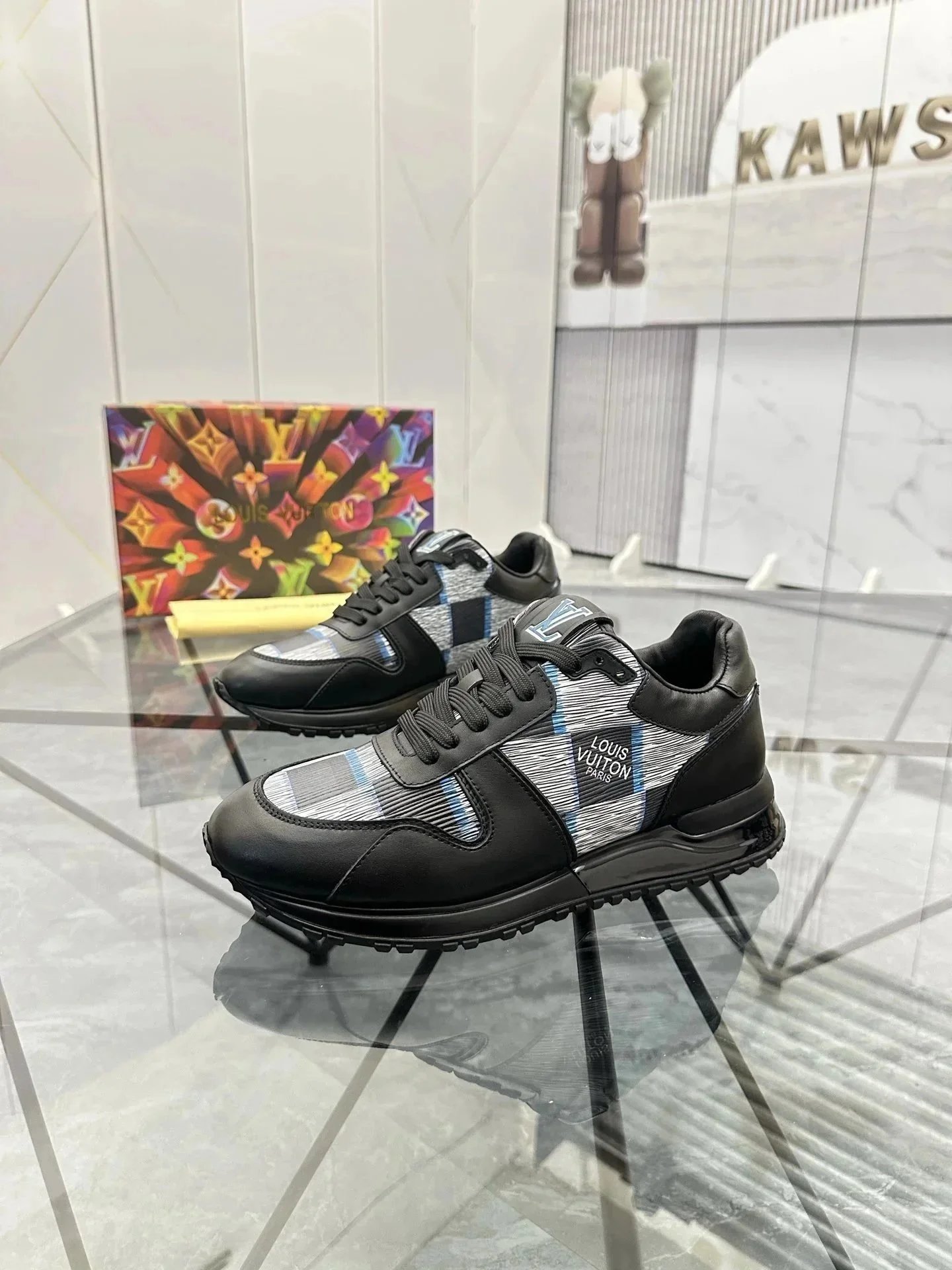 Louis Vuitton Black 