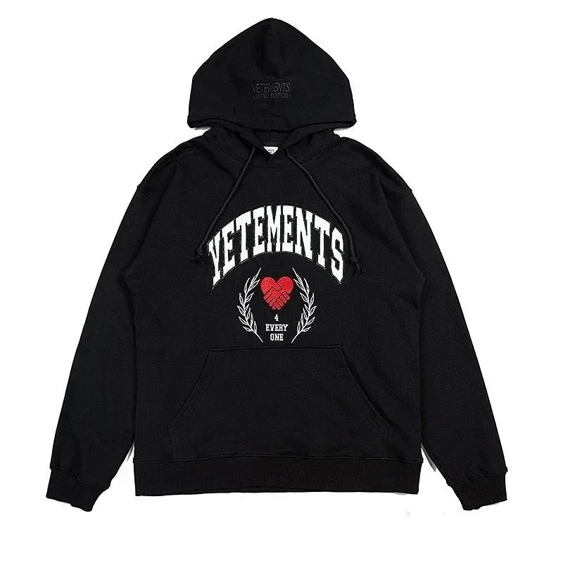 Vetements Everyone B