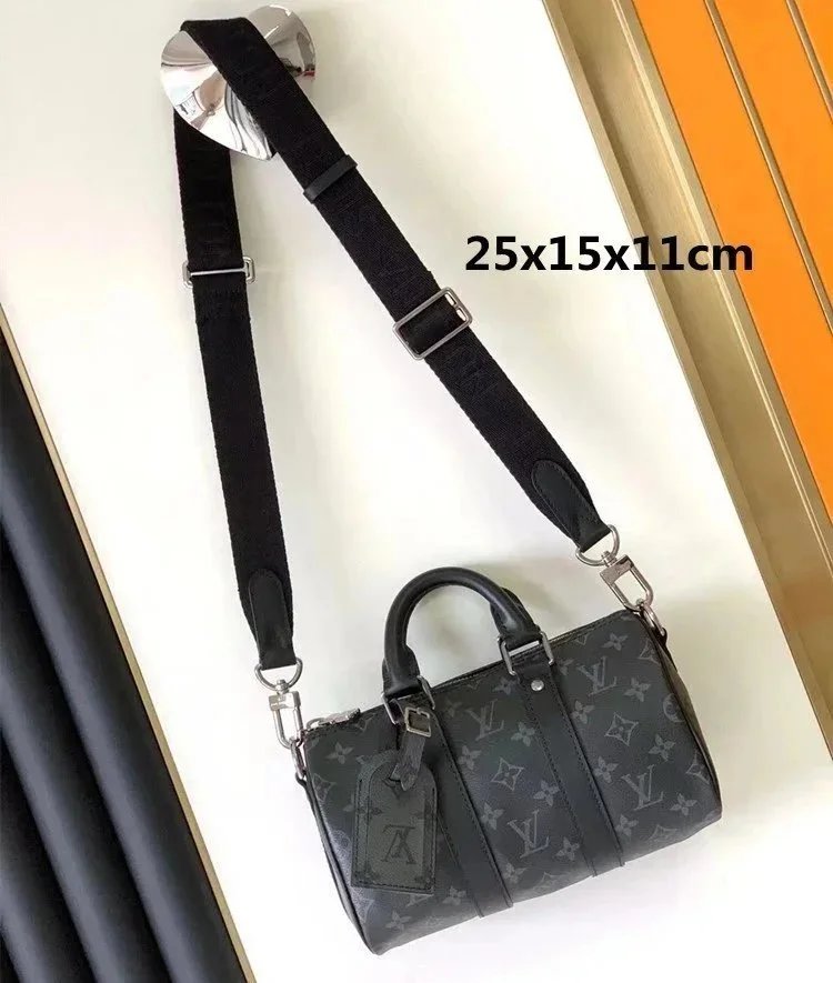 Louis Vuitton Black 