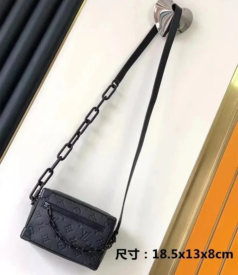 Louis Vuitton Black 
