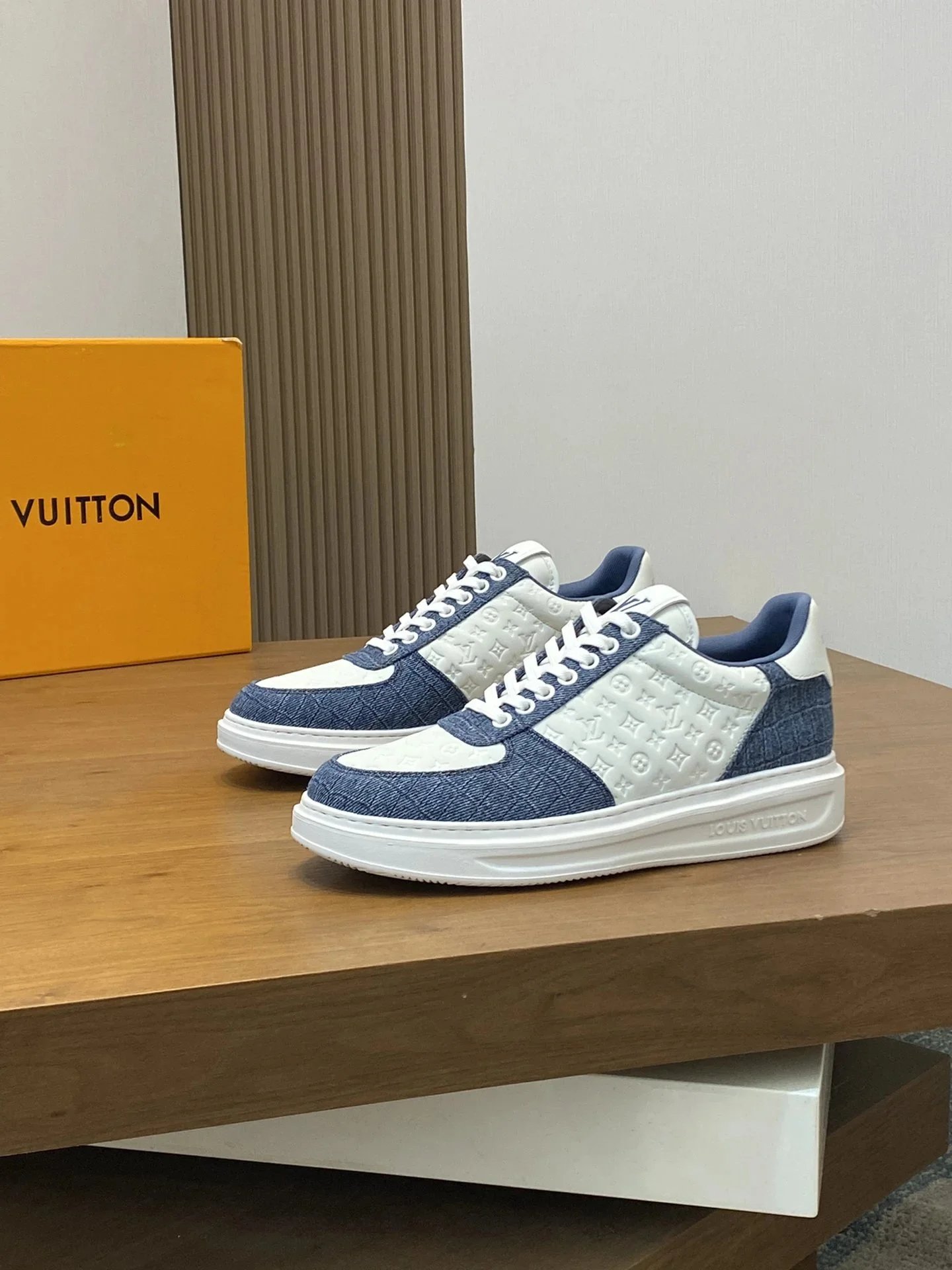 Louis Vuitton Blue S