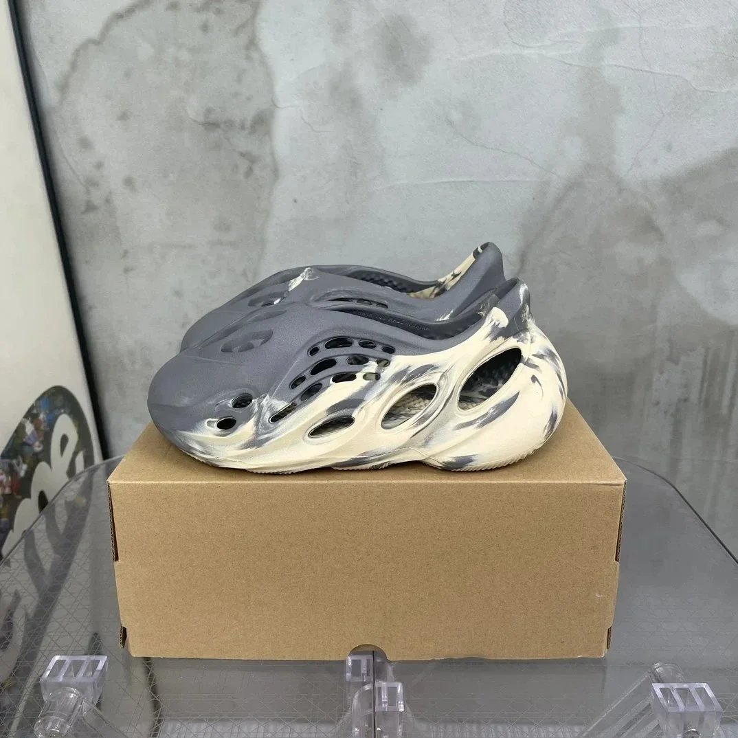 Adidas Yeezy Foam Ru