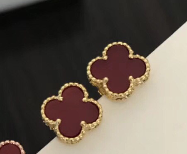 Van Cleef & Arpels R