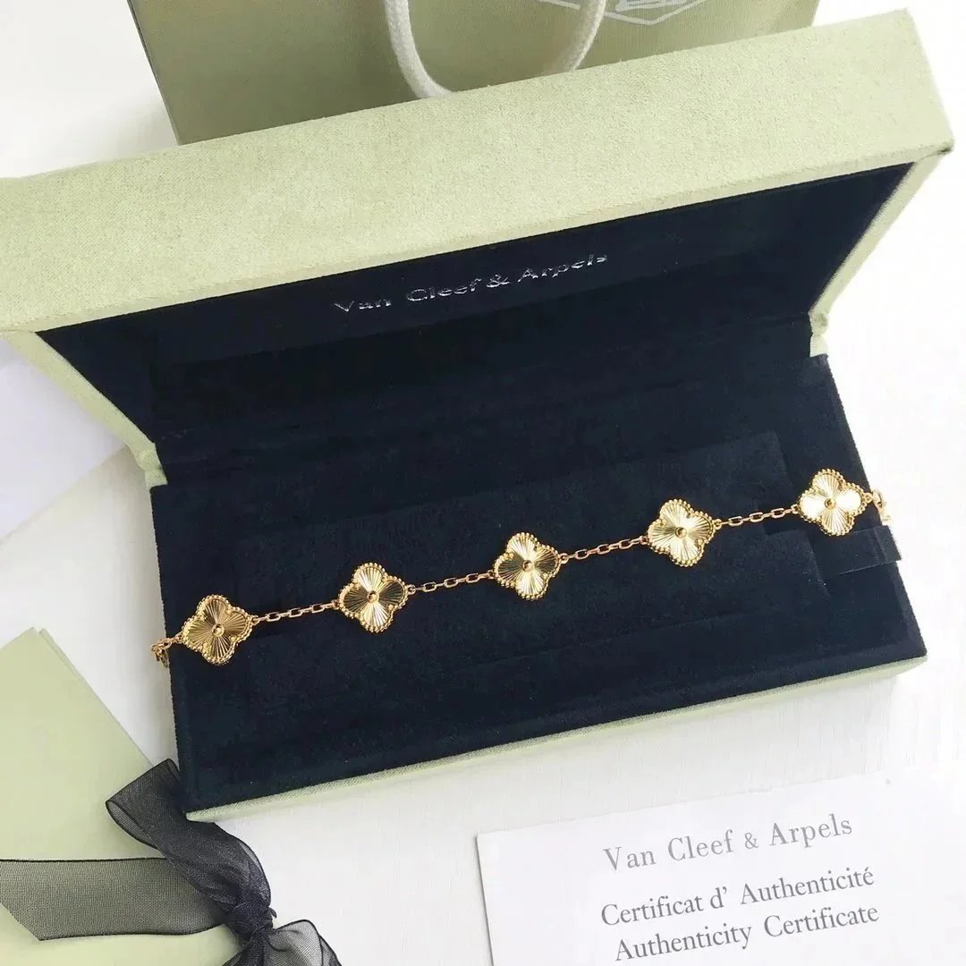 Van Cleef & Arpels F