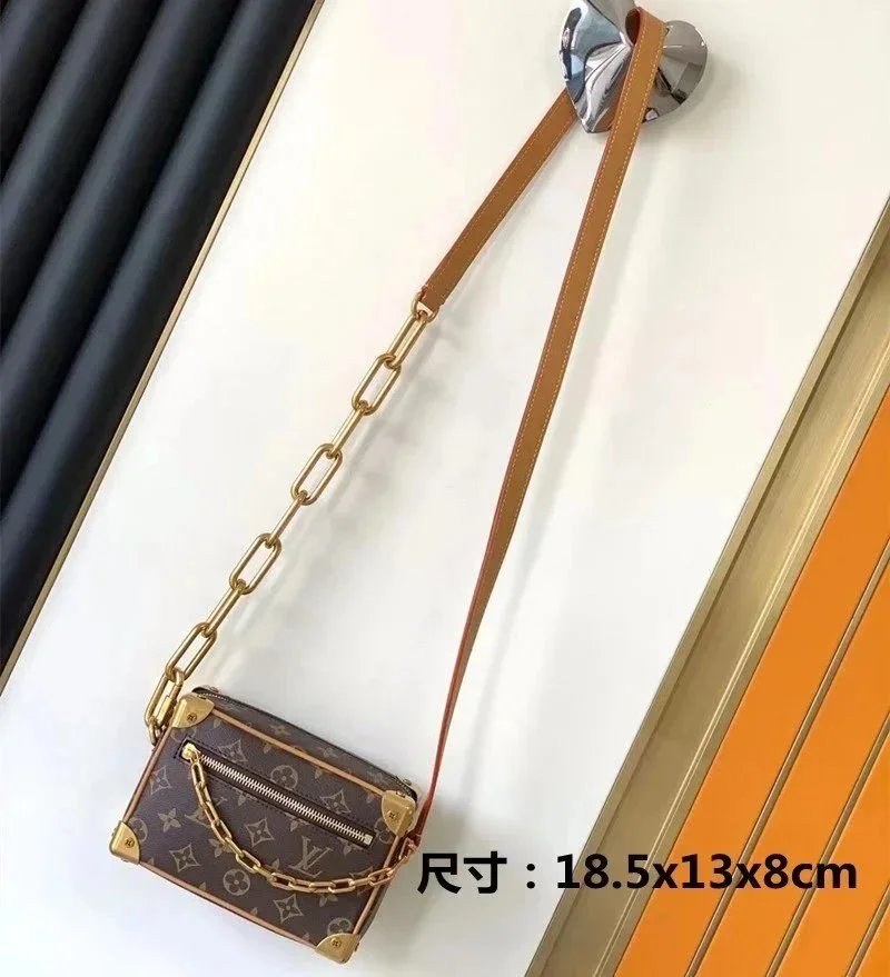 Louis Vuitton Brown 