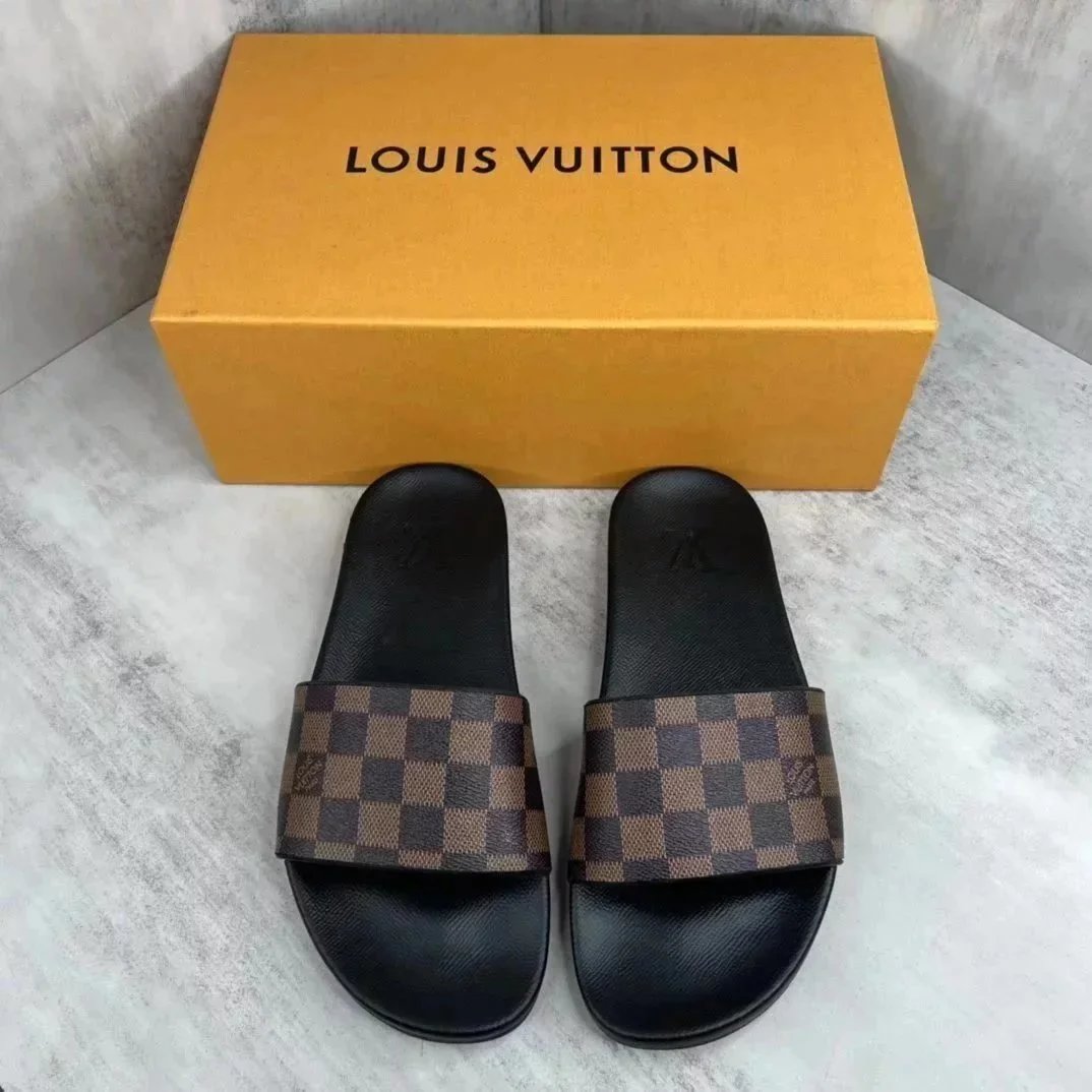 Louis Vuitton Brown 