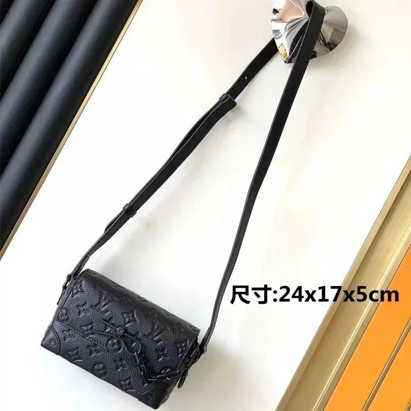 Louis Vuitton Black 