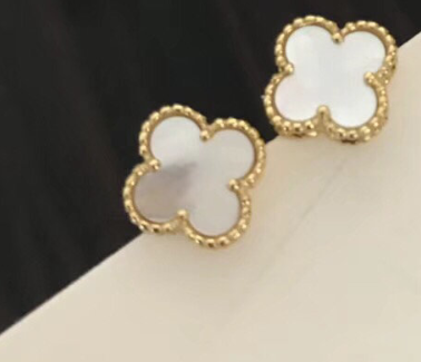 Van Cleef & Arpels W
