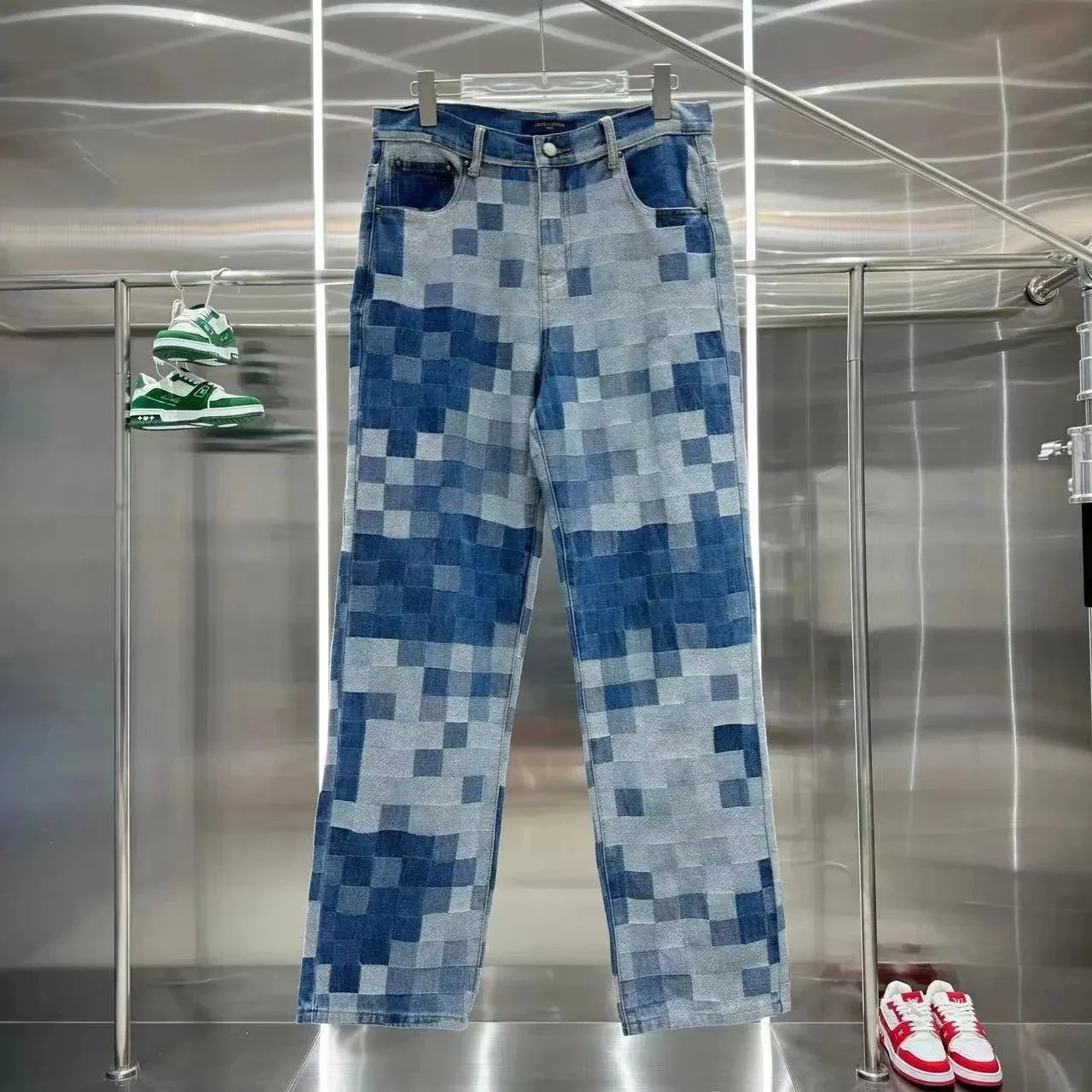 Louis Vuitton Pixel 