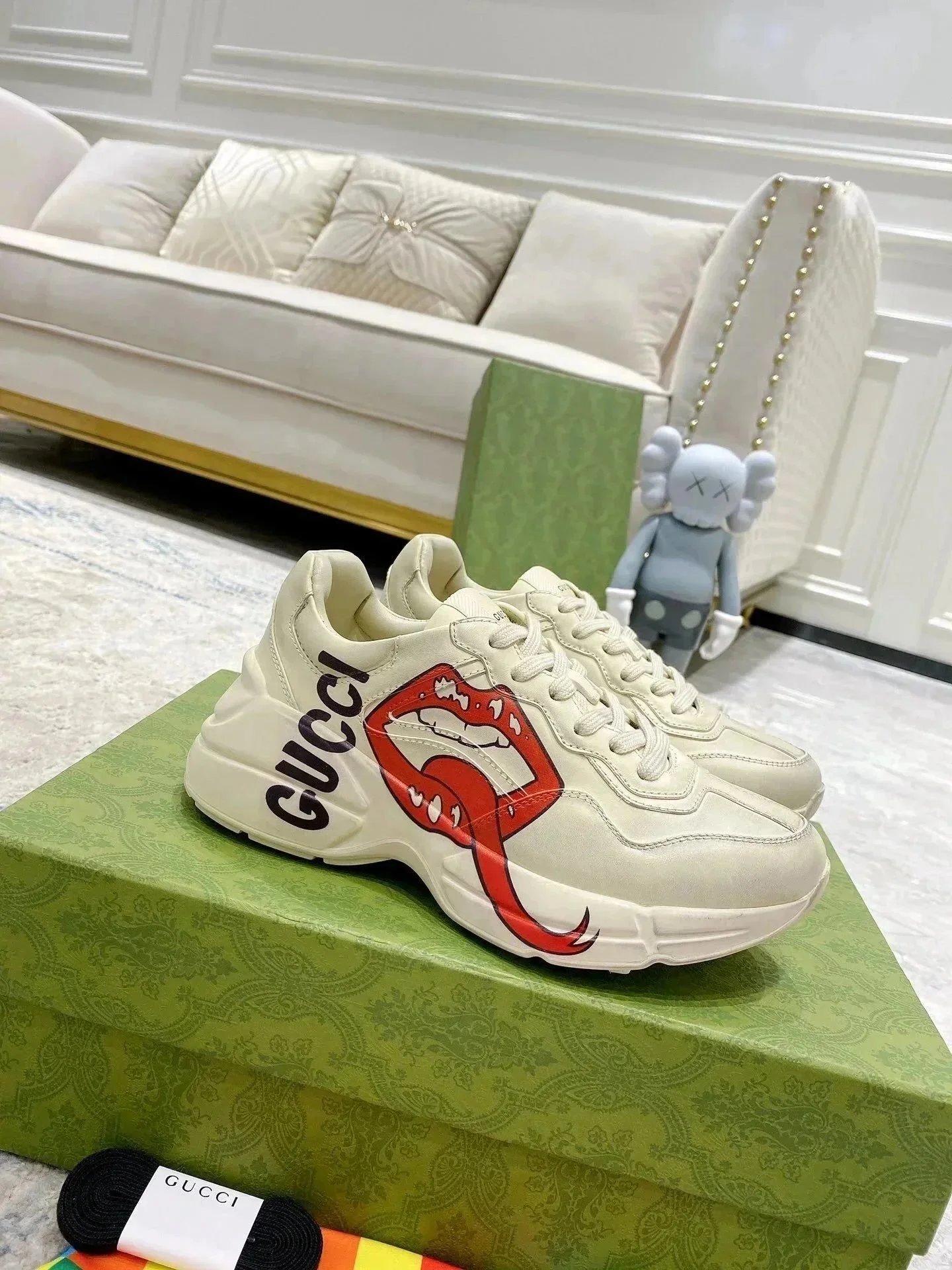 Gucci Rhyton Beige S