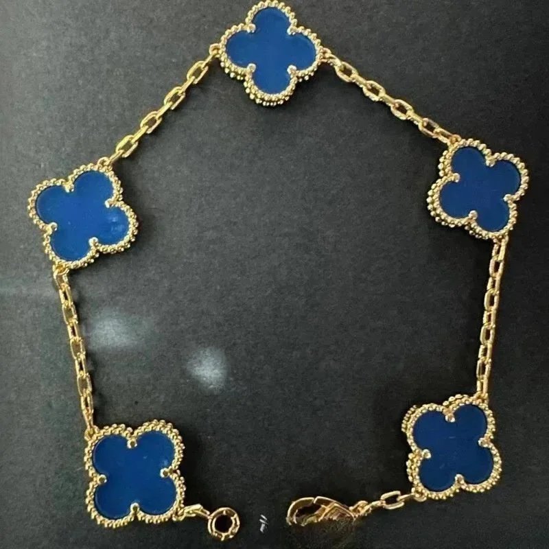 Van Cleef & Arpels B