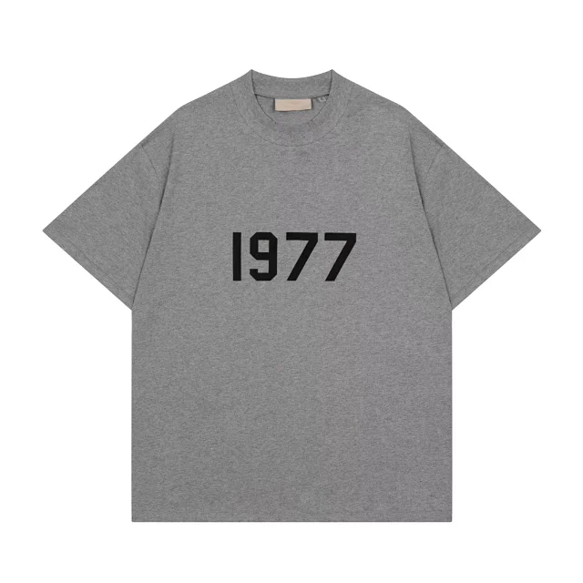 Essentials T-Shirts Short-Sleeve Graphic T-Shirt product detail image 11