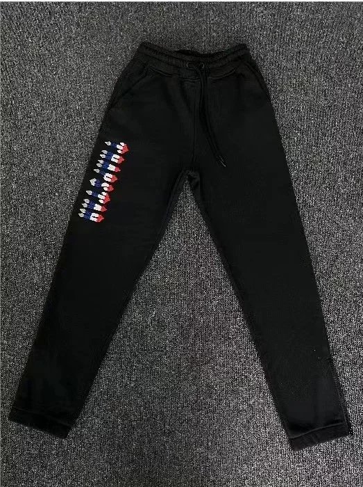 Trapstar: American High-Street Style Joggers with Black Panther Print - rep Trapstar